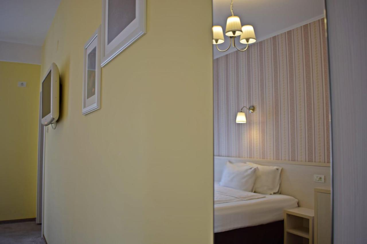 Hotel French Boutique Brașov Exterior foto